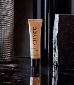 MÁDARA Anti-Pollution CC Cream SPF15 Medium Beige 40ml - Hyaluronzuur -UVA/UVB -Cosmetisch Kortingswinkel 1050x1200 58