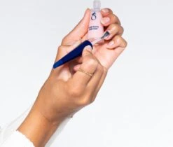 Herome Base Coat - Vult Oneffenheden Op Maakt De Nagel Egaal En Glad - Beschermt Tegen Verkleuren - TFS Hars- En Tolueenvrij - 10ml. -Cosmetisch Kortingswinkel 1200x1021