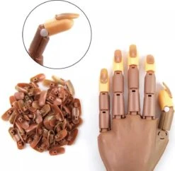 Merkloos Nailtrainer – Nail Practice Hand – Oefenhand Nagelstyliste (incl. 100 Oefen Nagels!) -Cosmetisch Kortingswinkel 1200x1177 11