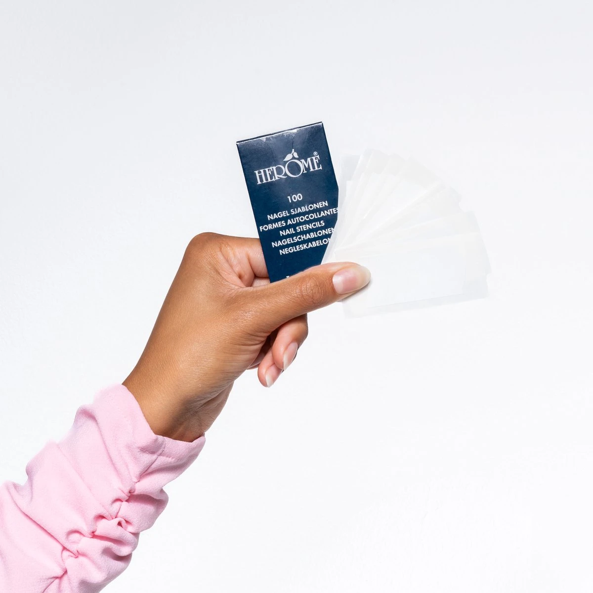 Herome Nagelsjablonen - Nail Stencils - Superstrakke Witte Nagelranden Zonder Uit Te Schieten Lakken - Voor De Perfecte French Manicure - 1*100pcs. 5 Herome Nagelsjablonen - Nail Stencils - Superstrakke Witte Nagelranden Zonder Uit Te Schieten Lakken - Voor De Perfecte French Manicure - 1*100pcs. - Afbeelding 5