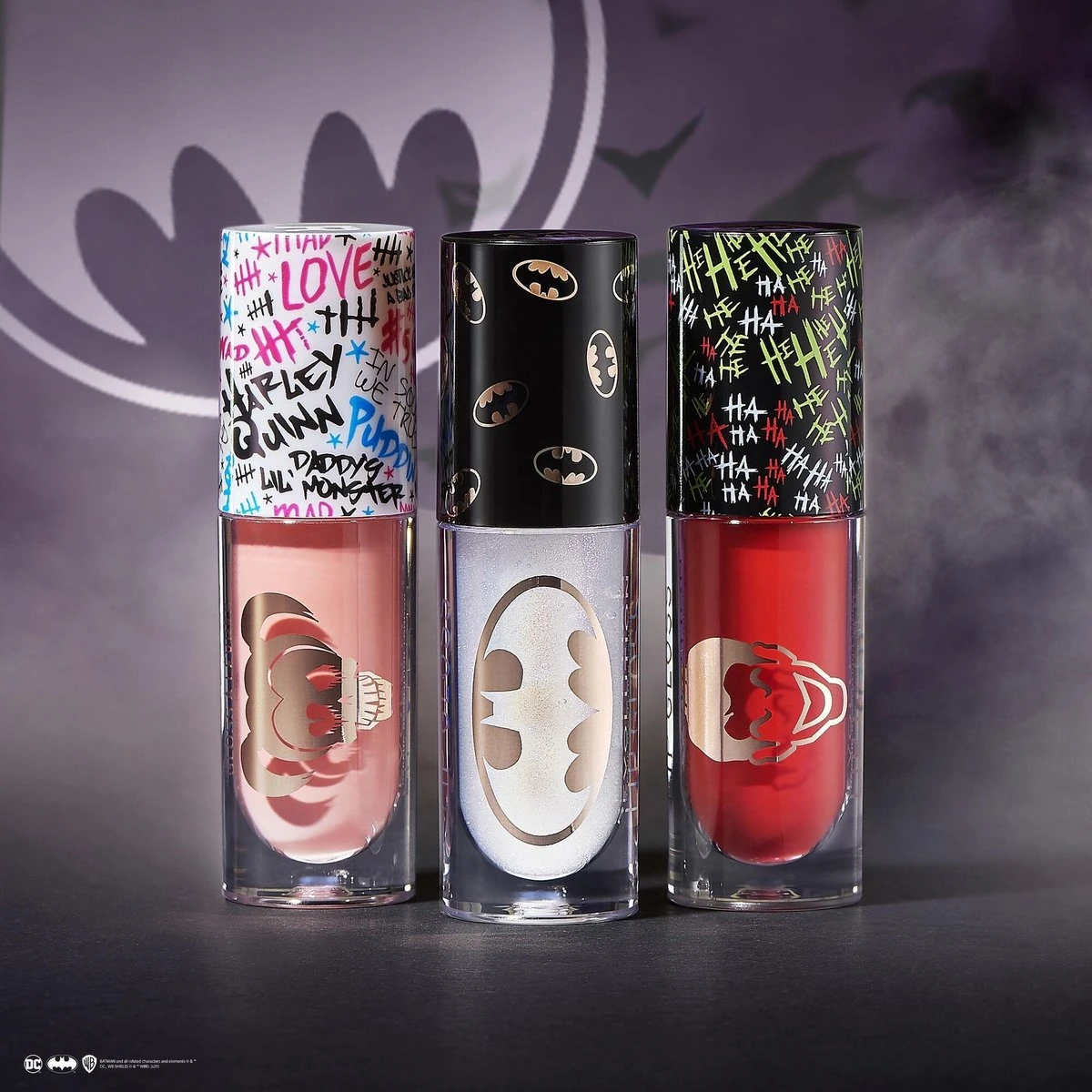 Makeup Revolution X Harley Quinn™ - What You Think I’m A Doll? Lip Gloss 3 Makeup Revolution X Harley Quinn™ - What You Think I’m A Doll? Lip Gloss - Afbeelding 3