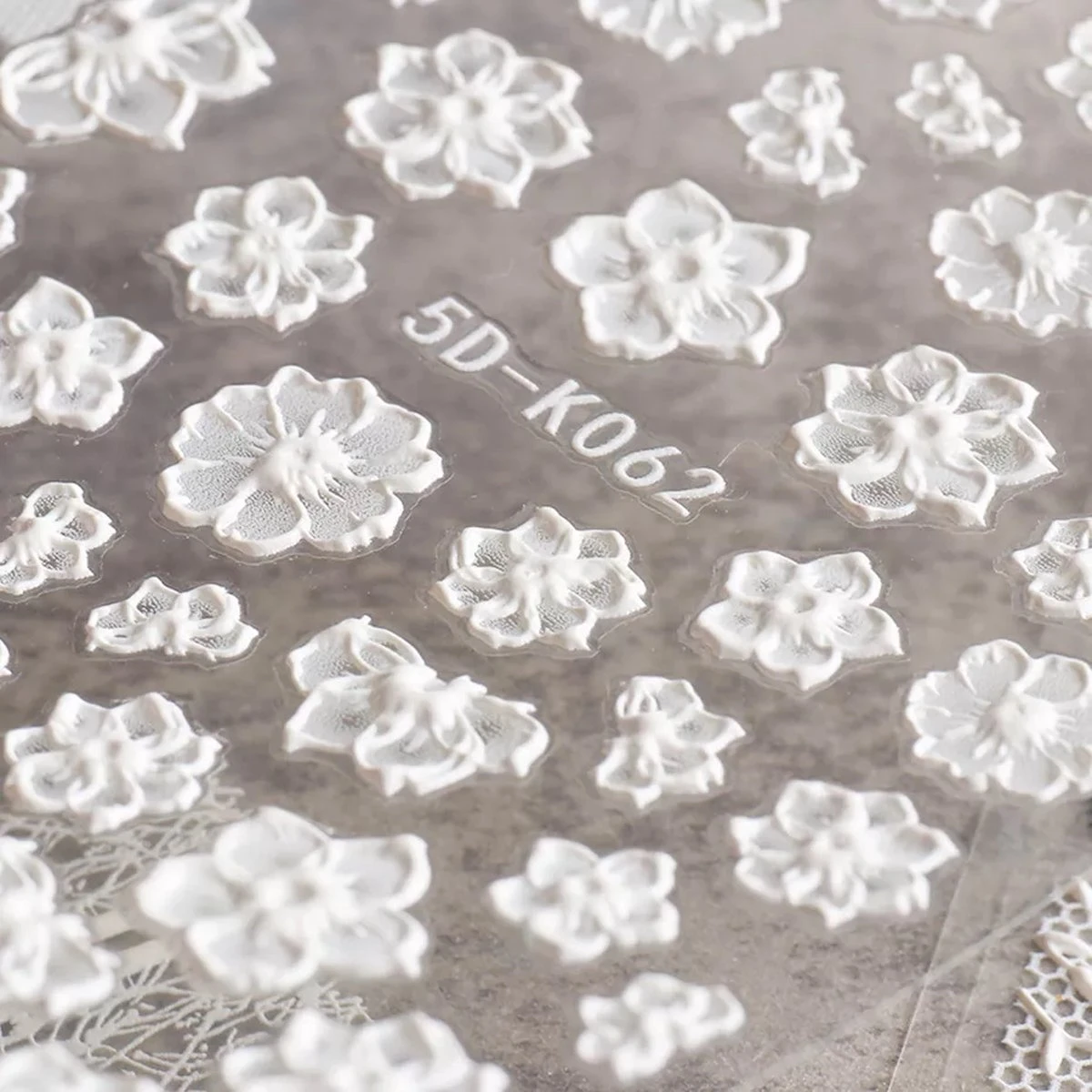 GUAPÀ® Nail Art 3D Nagel Stickers - Nagel Decoratie & Versiering Folie - Nagel Sticker Vellen - Kerst Nagelstickers - Witte Bloem Nagelstickers 3 GUAPÀ® Nail Art 3D Nagel Stickers - Nagel Decoratie & Versiering Folie - Nagel Sticker Vellen - Kerst Nagelstickers - Witte Bloem Nagelstickers - Afbeelding 3