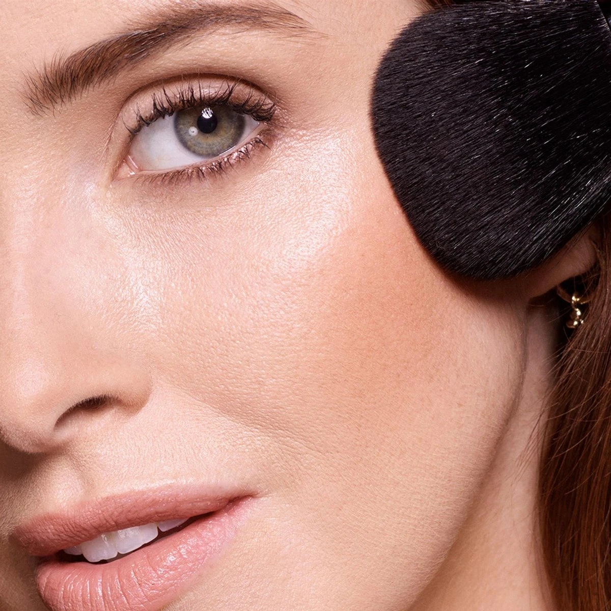 Max Factor Facefinity Matte Powder Bronzer - 001 Light Bronze 3 Max Factor Facefinity Matte Powder Bronzer - 001 Light Bronze - Afbeelding 3