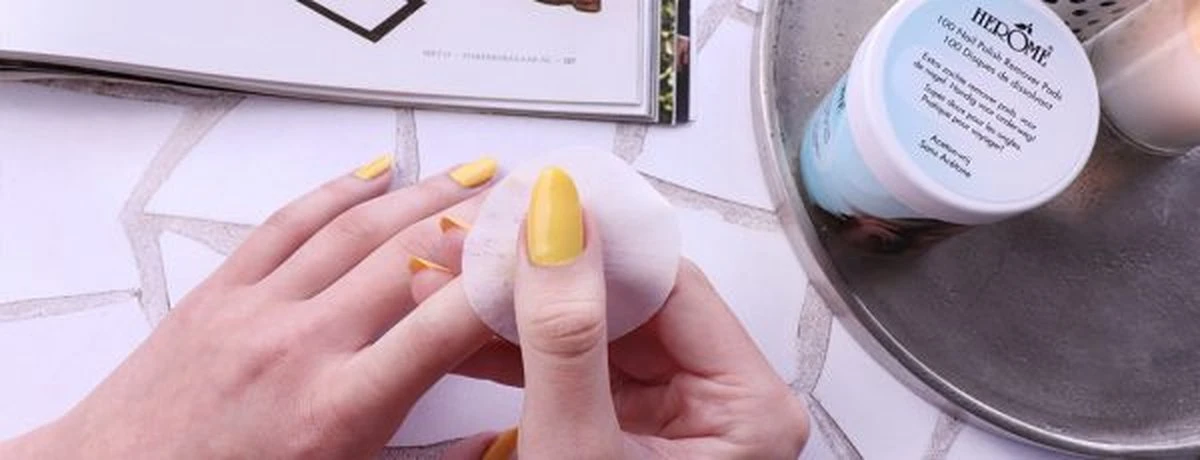 Herome Nagellakremover Pads - Nagellakverwijderaar Pads - Acetonvrij, Mild Reinigend En Droogt Niet Uit - Handig Voor Onderweg Travelsize- 30 Pads 12 Herome Nagellakremover Pads - Nagellakverwijderaar Pads - Acetonvrij, Mild Reinigend En Droogt Niet Uit - Handig Voor Onderweg Travelsize- 30 Pads - Afbeelding 12
