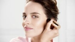 Bourjois Foundcealer Foundation - 415 Sable 15 Bourjois Foundcealer Foundation - 415 Sable -Cosmetisch Kortingswinkel 1200x675 8