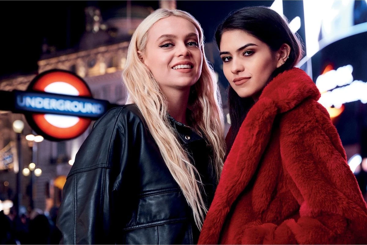 Rimmel London Lasting Finish Foundation - 150 Rose Vanilla 5 Rimmel London Lasting Finish Foundation - 150 Rose Vanilla - Afbeelding 5