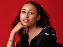 Rimmel London Scandal’Eyes Volume On Demand Mascara - 001 Black -Cosmetisch Kortingswinkel 1200x899 11