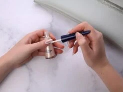 Herome Glamour Nail Whitener - Natural Nail Whitener Met Een Romige Parelmoerglans - Camoufleert Doffe Of Verkleurde Nagels - 10ml. -Cosmetisch Kortingswinkel 1200x900 12