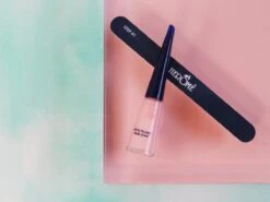 Herome Base Coat - Vult Oneffenheden Op Maakt De Nagel Egaal En Glad - Beschermt Tegen Verkleuren - TFS Hars- En Tolueenvrij - 10ml. -Cosmetisch Kortingswinkel 1200x900 17