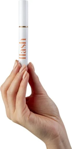 Célie Beauty FLASH - Wimperserum - Binnen 1 Week Zichtbaar Resultaat - 100% Vegan - Wimpergroei - Wimperverzorging - Volle Wimpers - Dikke Wimpers - 3ml - Hydraterend -Cosmetisch Kortingswinkel 582x1200 2