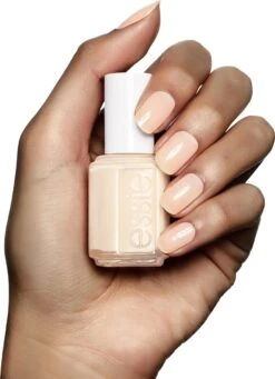 Essie Nagellak - 5 Allure - Roze -Cosmetisch Kortingswinkel 868x1200 1