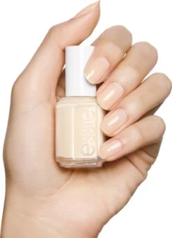 Essie Nagellak - 5 Allure - Roze -Cosmetisch Kortingswinkel 868x1200 2