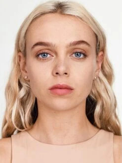 Rimmel London Hide The Blemish Concealer - 001 Ivory -Cosmetisch Kortingswinkel 901x1200 1