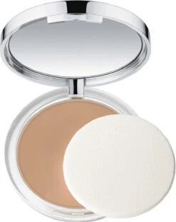 Clinique Almost Powder SPF 15 - Neutral - Make-uppoeder 29 Clinique Almost Powder SPF 15 - Neutral - Make-uppoeder -Cosmetisch Kortingswinkel 952x1200