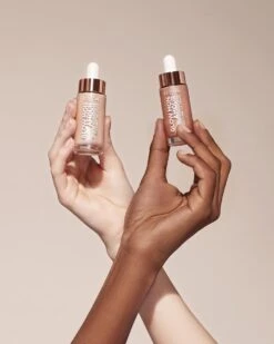 L'Oréal Paris Glow Mon Amour Highlighter Drops - 02 Loving Peach 24 L'Oréal Paris Glow Mon Amour Highlighter Drops - 02 Loving Peach -Cosmetisch Kortingswinkel 960x1200 7